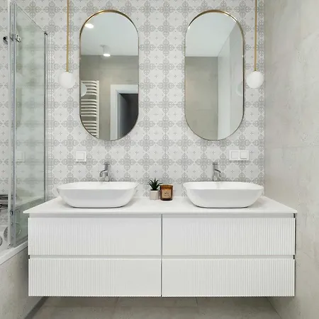 Przestronny Z 2 Sypialniami By Renters Apartment Posen