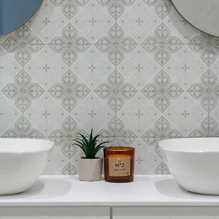 Przestronny Z 2 Sypialniami By Renters Daire *