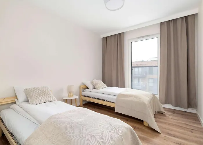 Przestronny Z 2 Sypialniami By Renters Познань