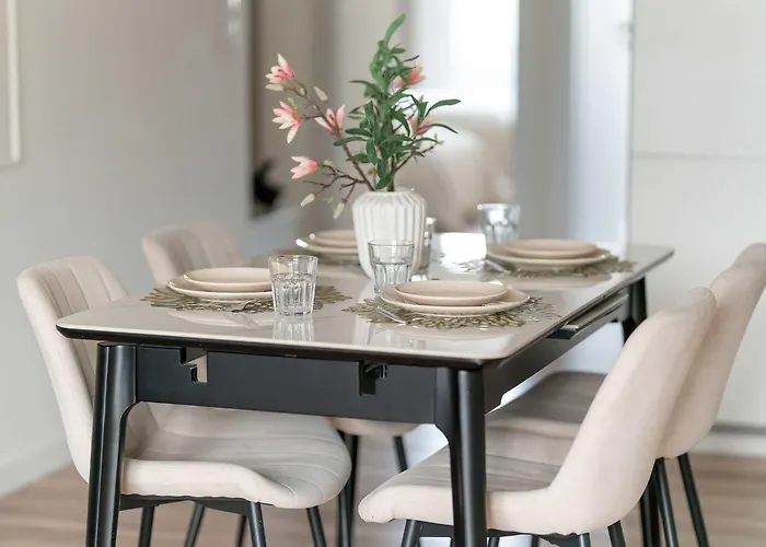 Daire Przestronny Z 2 Sypialniami By Renters Poznan