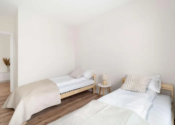 Przestronny Z 2 Sypialniami By Renters Daire